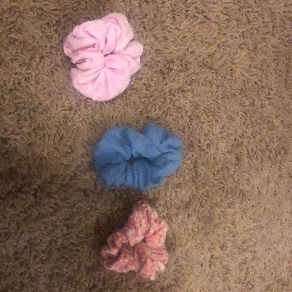 brandy scrunchies